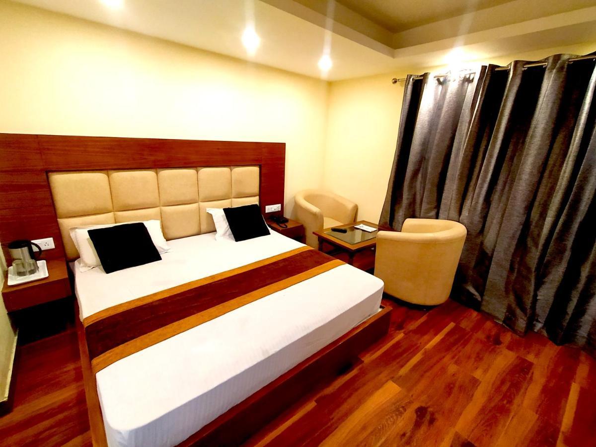 Hotel Samrat, Mussoorie Exterior photo